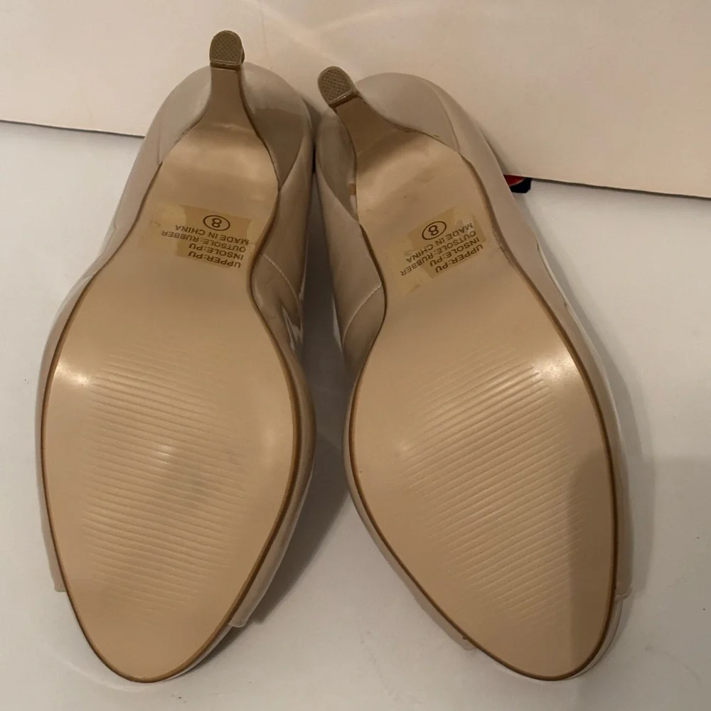 JG Beige Patent Peep Toe High Heels Size 8